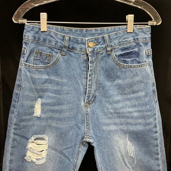 shein- high waisted lightly distressed jeans - Picture 2 of 8